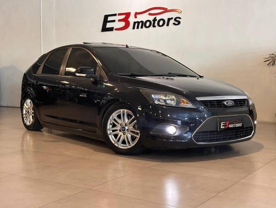 FORD FOCUS 2.0 GHIA 16V GASOLINA 4P AUTOMÁTICO